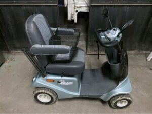 アテックス 遊歩パートナー セニアカー 電動車いす SBT40