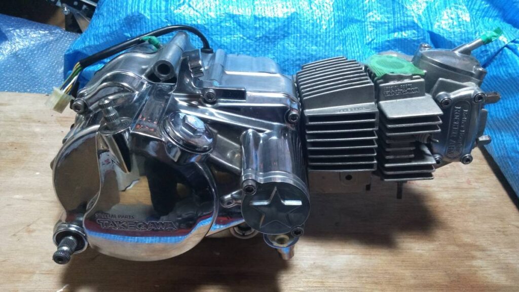 SP武川のバイクパーツは高く売れる?モンキー・ゴリラ用カスタムパーツの買取相場と査定基準 エンジン 武川スーパーヘッドローラーロッカーアーム54ミリピストン武川 1024x576