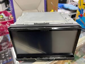壊れたカーナビ・取り外した純正ナビは売れる?状態別の査定基準 カロッツエリア サイバーナビ HDDナビ AVIC ZH0999 1 1