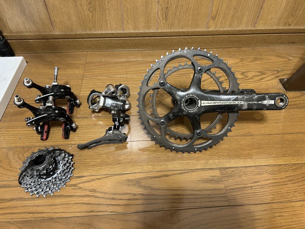 ロードバイクは完成車とパーツ売りどちらが高い?フレーム・ホイール・コンポの査定を比較 カンパニョーロ コーラス11s コンポセット 1024x768