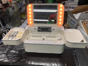 業務用美容機器は何年落ちまで売れる?スチーマー・促進器・美容サロン設備の査定基準 コメット電機 saqina bijou 美顔器 サキナビジューフェイスケア
