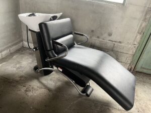 業務用美容機器は何年落ちまで売れる?スチーマー・促進器・美容サロン設備の査定基準 タカラベルモント SORA EX SORWL B カットチェアシャンプー台