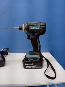 マキタ makita 充電式インパクトドライバ 18V TD149D