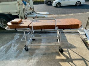 車椅子は中古でも売れる?買取相場・高く売れる種類・査定基準を実際の買取現場から解説 日産 ストレッチャー 介護車両 キャラバン