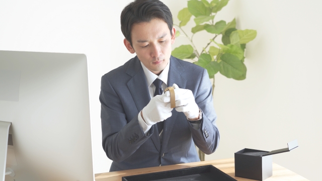 01 ハードオフと買取専門店の違い