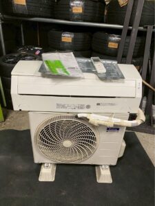 Panasonic パナソニック ルームエアコン 8畳　CS-252DJR 