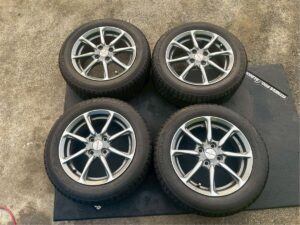 Modulo 100 4穴　15x6J in50 185/60R15 スタッドレスタイヤ