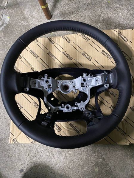 アルファード 30 ヴェルファイア　純正ステアリング 革タイプ　GS120-05550