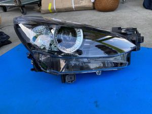 MAZDA2 マツダ2 DJ 純正右ヘッドライト　100-BN018