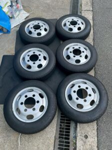 ダイナ　カムロード　175/75R15 J15x5J PCD185