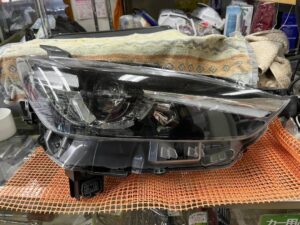 CX-3 CX3 DK5 純正右ヘッドライト D10E-51030