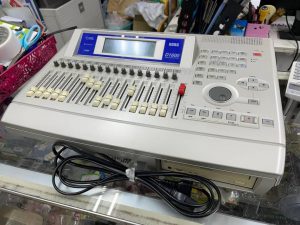 KORG D1600 V2 デジタル マルチトラックレコーダー