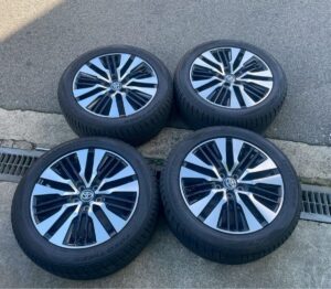 アルファード SCパッケージ 30系 後期　純正18インチタイヤホイール