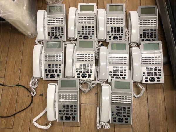 NTT 24ボタンビジネスフォン　ネットコミュティシステム　NX2（24）STEL（1）（W）10台セット
