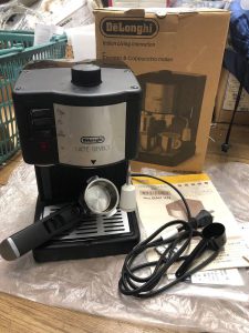 DeLonghi デロンギ エスプレッソ カプチーノ メーカー　BAR14N