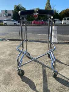 アルコー 歩行器 馬てい型　折りたたみ 歩行補助