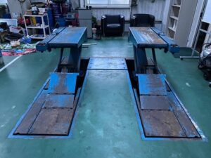 Bishamon ビシャモン トータスリフト　3t 3000k パンダ式リフト　LAM30KUP