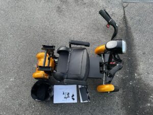  LangTu 折りたたみ シニアカー セニアカー　美品　電動車椅子