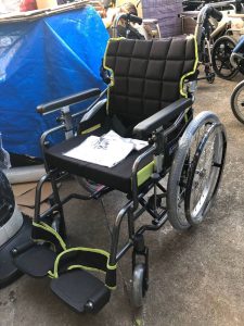 カワムラ　KAWMURA 自走式折り畳み 車いす 車椅子　KM20-40SB-LO