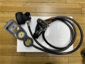 SCUBAPRO D350 MK10 レギュレータ ゲージセット