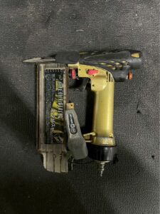 日立工機 高圧仕上釘打機 55mm 釘打機 NT 55HM