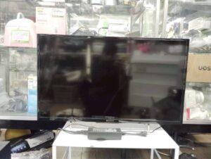 SONY ソニー　BRAVIA ブラビア　32型液晶テレビ　地デジ　KJ-32W700C 