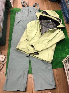 GREEN CLOTHING グリーンクロージング　スノーボードウェア 上下セット