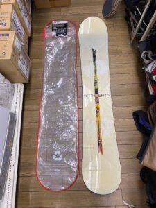  BURTON バートン　CSTM-BRTN 154cm スノーボード板
