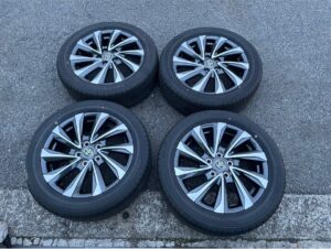 ヴォクシー　90 純正17インチタイヤホイールセット