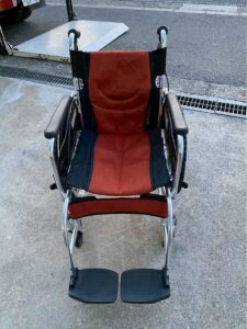  KADOKURA 自走式 車椅子 車いす コンパクト　G102-WR