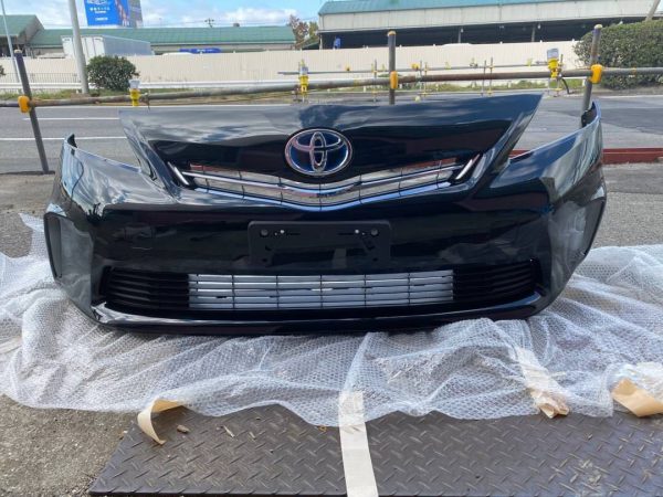 新車外し　プリウスα 純正フロントバンパー　52119-47440 前期