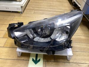 デミオ　DJ5FS DJ3FS D09K-51040 純正左ヘッドライト