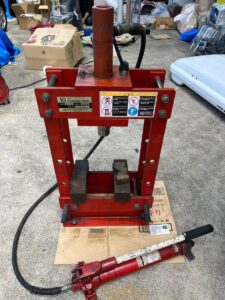 マサダ製作所　卓上油圧プレス MTP-10