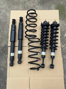 FJクルーザー　純正ショックサスセット　48510-35400