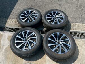 アルファード　30系　純正17インチタイヤホイール