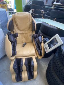 ファミリーイナダ　ルピナス　マッサージチェア FMC-LPN10000