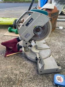 makita マキタ 8型　卓上丸のこ マルノコ LS0820 電動工具