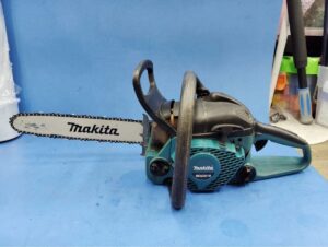 マキタ makita エンジンチェーンソー 350mm MEA3201M