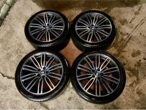  BMW 5シリーズ　G30 G31 Mスポーツ　純正19インチタイヤホイール