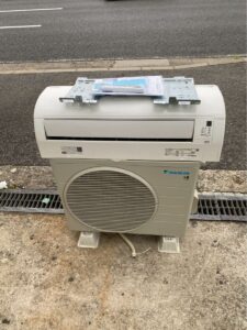 ダイキン DAIKIN ルームエアコン 6畳　F22ZTES-W
