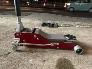 アルミジャッキ　 ガレージジャッキ　 フロアジャッキ　3t