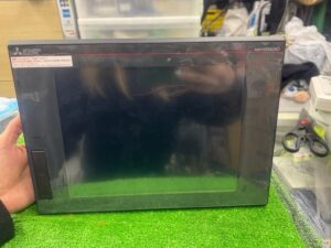 三菱電機　表示器　 タッチパネル　GT2510-VTBD