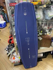 2019年モデル　LIQUID FORCE ME 134 ウェイクボード