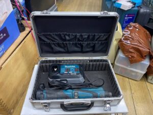 マキタ makita 充電式 ペンドライバドリル7.2V 1.0Ah DF010DS