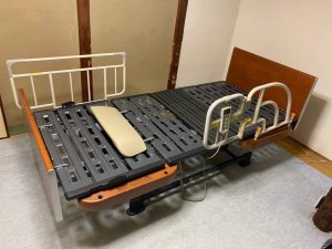 パラマウントベッド 3モーター　らくらくモーション　介護電動ベッド　Q86001K
