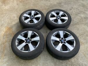 スバル　XV 純正17インチ　タイヤホイールセット