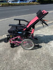 カワムラサイクル リクライニング車椅子 介助用車椅子 Force