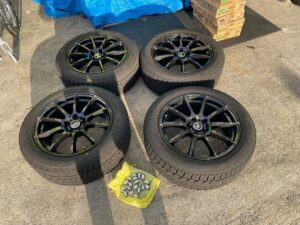  SCHNEIDER 114.3 18x8J +35 235/50R18 アイスガード スタッドレス
