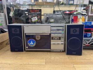  SHARP シャープ 当時物　昭和レトロ　大型ラジカセ　オーディオディスク　VZ-V30
