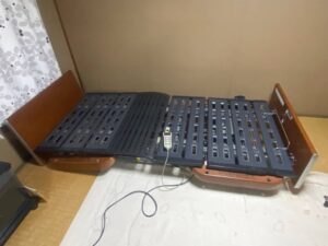 パラマウントベッド　電動介護ベッド　楽匠　KQ-863